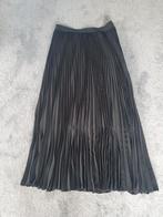 Lange plooirok L, Zwart, Maat 42/44 (L), Nieuw, Ophalen of Verzenden