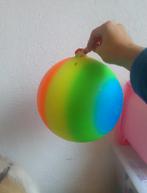 regenboog bal veer touw  rainbow ball with spring rope, Ophalen of Verzenden, Zo goed als nieuw