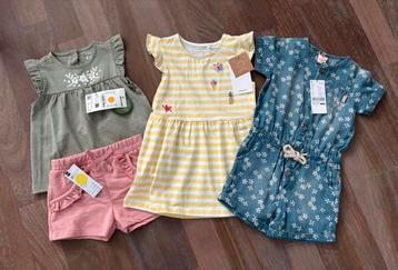 Nieuw; jurkje, shirtje, broekpak, broekje beschikbaar voor biedingen
