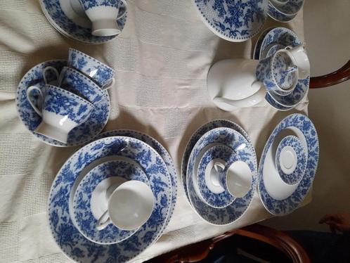 koffie en eetservies, Huis en Inrichting, Keuken | Servies, Gebruikt, Compleet servies, Overige stijlen, Porselein, Ophalen