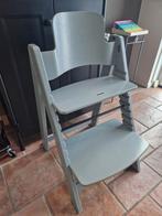 Kidsmill up! Kinderstoel stone green, Kinderen en Baby's, Kinderstoelen, Ophalen, Gebruikt, Meegroeistoel, Gordel(s)