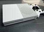 Xbox One S met 2 controllers, Spelcomputers en Games, Spelcomputers | Xbox One, Ophalen, Met 2 controllers, Xbox One S, 500 GB