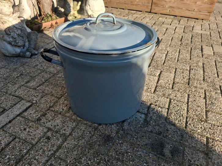 Vintage Emaille Pan met Deksel, Antiek en Kunst, Antiek | Emaille, Ophalen of Verzenden