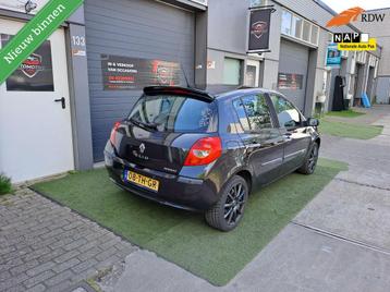 Renault Clio 1.6-16V Initiale 2006 5DRS Airco Automaat beschikbaar voor biedingen