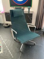 Vitra EA 124 lounge chair hopsak petrol, Huis en Inrichting, 75 tot 100 cm, Ophalen of Verzenden, Zo goed als nieuw, Metaal