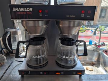 Bravilor mondo Twin koffiezetapparaat te koop met 4 kannen beschikbaar voor biedingen