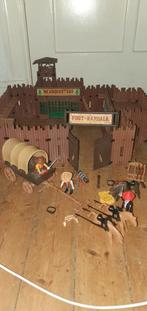 Playmobil headquartes western fort met huifkar, paarden enz, Kinderen en Baby's, Speelgoed | Playmobil, Gebruikt, Ophalen of Verzenden