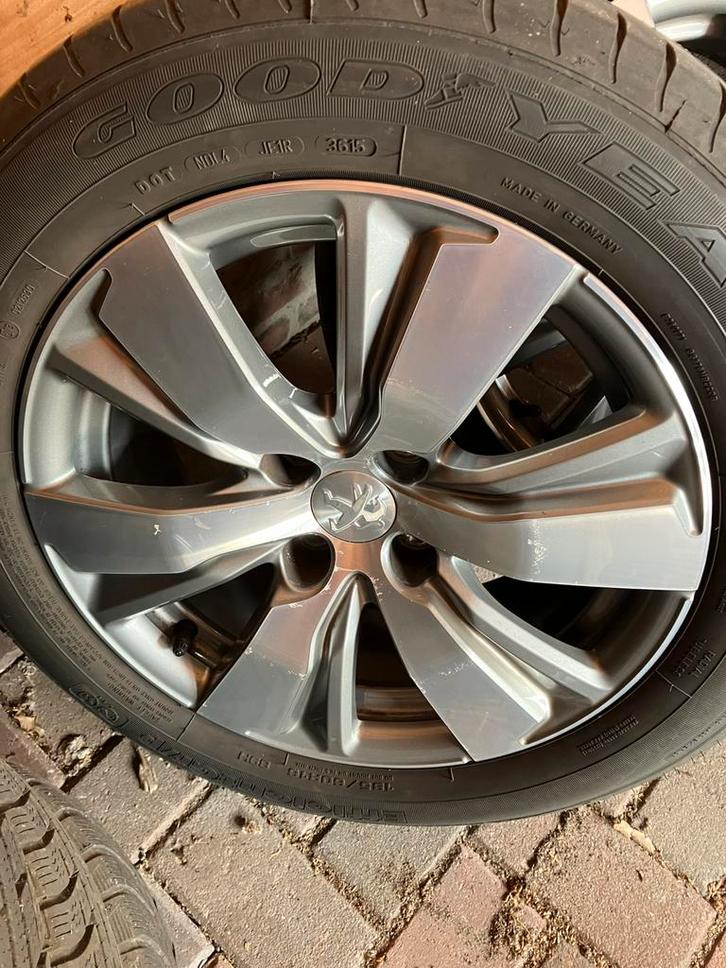 LM velgen met zomerbanden Peugeot 2008, Auto-onderdelen, Overige Auto-onderdelen, Peugeot, Gebruikt, Ophalen
