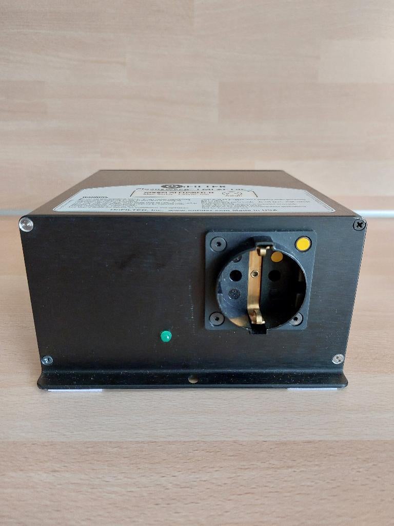 Prachtig CleanSweep 10 ampere netfilter met 3,5mtr. netkabel, Audio, Tv en Foto, Ophalen of Verzenden, Zo goed als nieuw