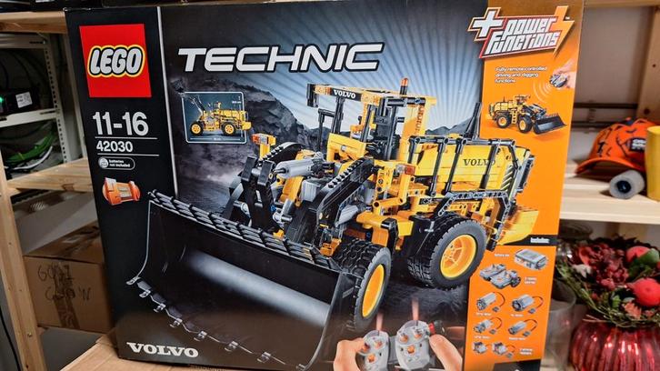 LEGO Technic 42030 Volvo Excavator, Kinderen en Baby's, Speelgoed | Duplo en Lego, Nieuw, Lego, Complete set, Ophalen of Verzenden
