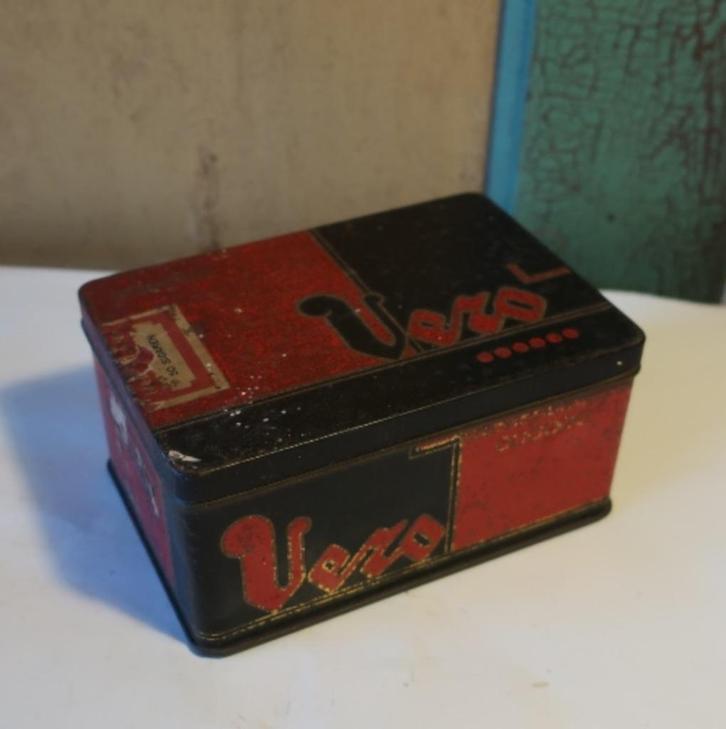 Blik sigarenblik VERO 50 Sigaartjes Amarillo Nº 2120, Verzamelen, Rookartikelen, Aanstekers en Luciferdoosjes, Gebruikt, Tabaksdoos of Verpakking