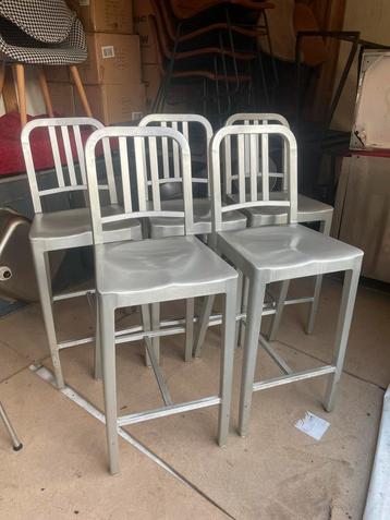 Aluminium Design Barkrukken Licht en Stijlvol beschikbaar voor biedingen
