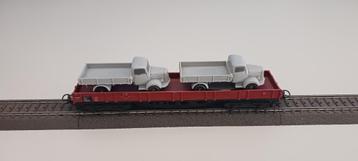 Marklin 4515: 2 Goederenwagons met 2 Mercedes vrachtwagens beschikbaar voor biedingen