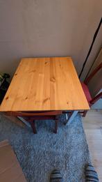 PINNTORP Klaptafel met 2 rode stoelen, Ophalen, Vierkant, 50 tot 100 cm, Zo goed als nieuw