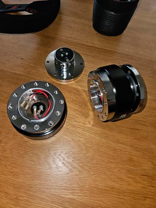nieuwe quick release naaf universeel Evt sportstuur rally, Auto diversen, Tuning en Styling, Ophalen of Verzenden