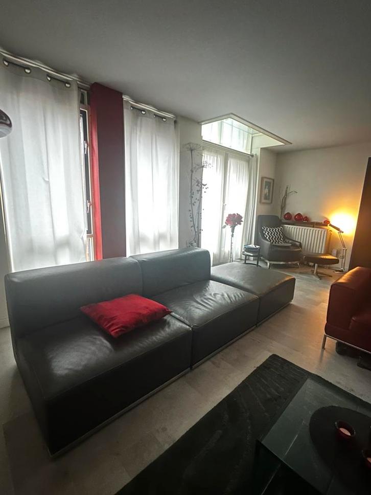 Modulair bank antraciet leer + 2 rood leren feauteuils., Huis en Inrichting, Banken | Bankstellen, Gebruikt, Vierpersoons of meer