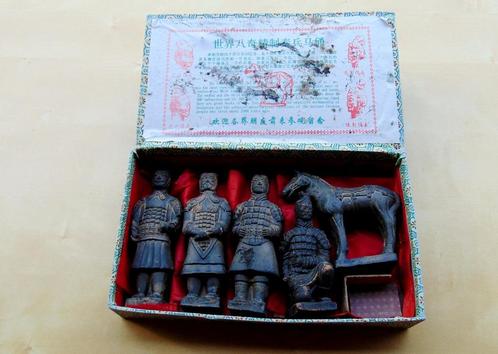 Terracottaleger figuren Chinees originele verpakking, Antiek en Kunst, Kunst | Niet-Westerse kunst, Ophalen