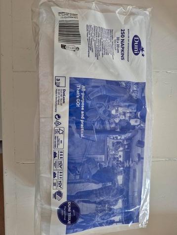 Servetten Wit 3-laags 33x33cm - 1000 stuks  60 % korting beschikbaar voor biedingen