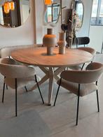 Showroom Sale – Eikenhouten Tafel 140 cm met Houten Poot, Huis en Inrichting, Tafels | Eettafels, Ophalen, 100 tot 150 cm, Eikenhout