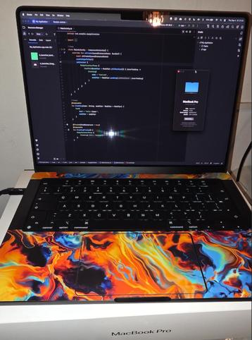 MacBook Pro 14,2-inch, M4 2024 Spacezwart 16GB Mem 512GB beschikbaar voor biedingen