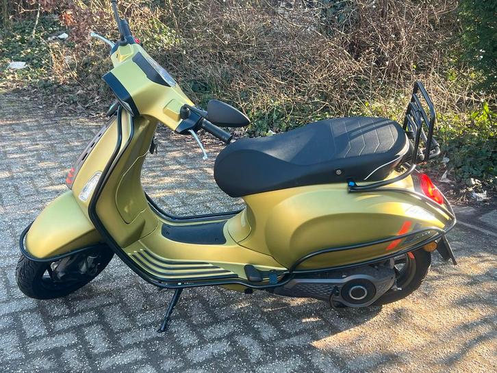 Vespa Sprint S Elettrica Groen - Bromscooter, Fietsen en Brommers, Brommers | Vespa, Zo goed als nieuw, Overige modellen, Maximaal 45 km/u