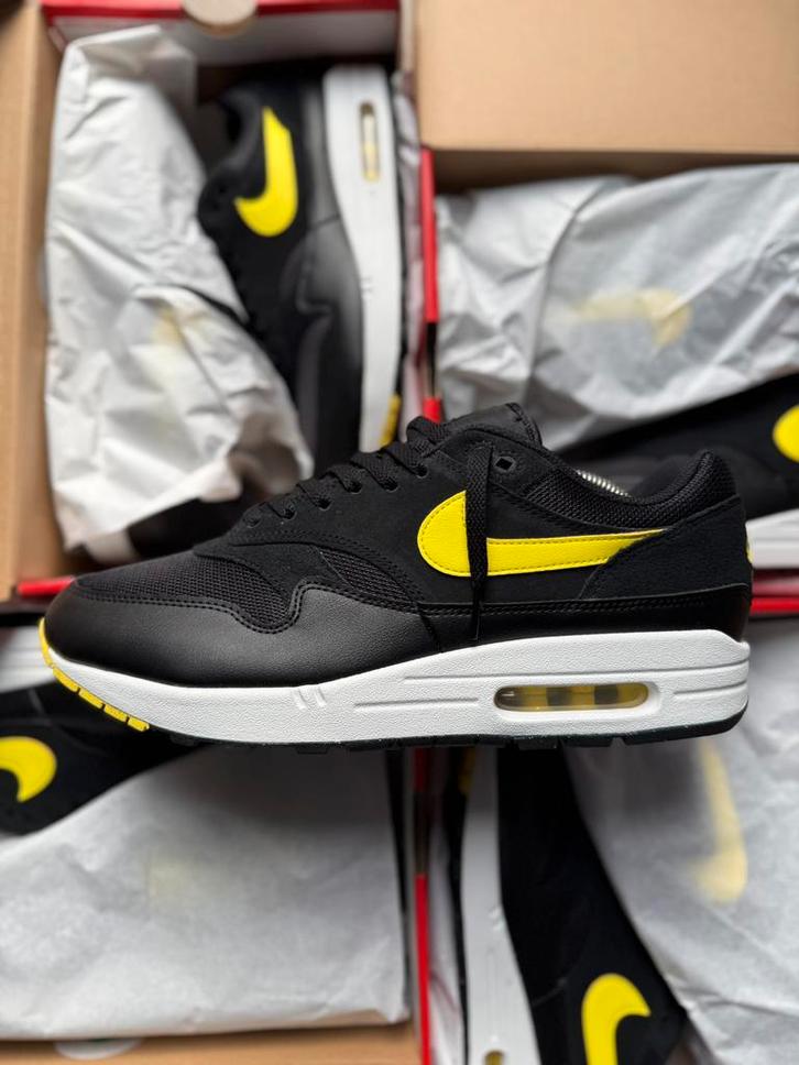 Nike Air Max 1 Batman maat 42 / 45, Kleding | Heren, Schoenen, Nieuw, Sneakers of Gympen, Zwart, Ophalen of Verzenden