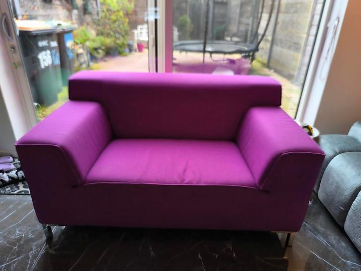 Roze Love Seat - Comfortabel en stijlvol!, Huis en Inrichting, Fauteuils, Gebruikt, Stof, 125 cm of meer, 75 tot 100 cm, Ophalen