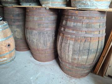 Grote eiken whiskeyvaten regenton ton  +/_ 500 liter   beschikbaar voor biedingen