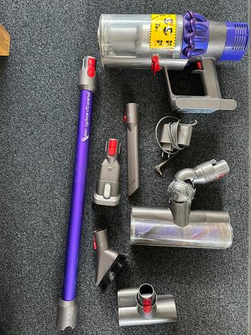 Dyson V10 Animal stofzuiger met accessoires te koop ‼️‼️ beschikbaar voor biedingen