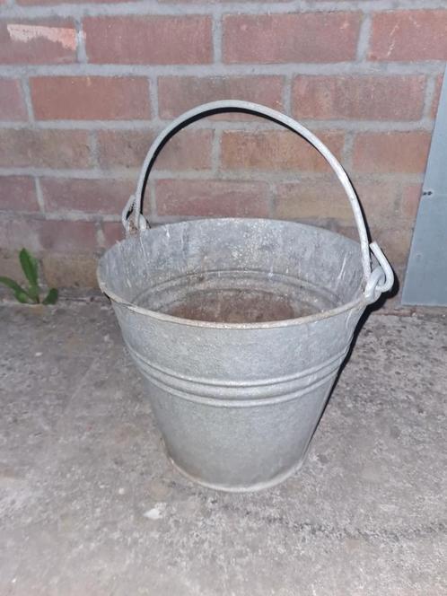 Staal verzinkte emmer h=26 cm, ca. 12 liter, Tuin en Terras, Bloempotten, Gebruikt, Metaal, Binnen, Balkon, Tuin, Minder dan 40 cm