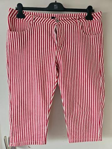 rood-wit gestreepte ¾ broek beschikbaar voor biedingen