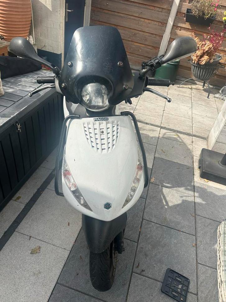 Piaggio Zip 80cc, Fietsen en Brommers, Scooters | Piaggio, Gebruikt, Zip, Maximaal 45 km/u, Benzine, Ophalen