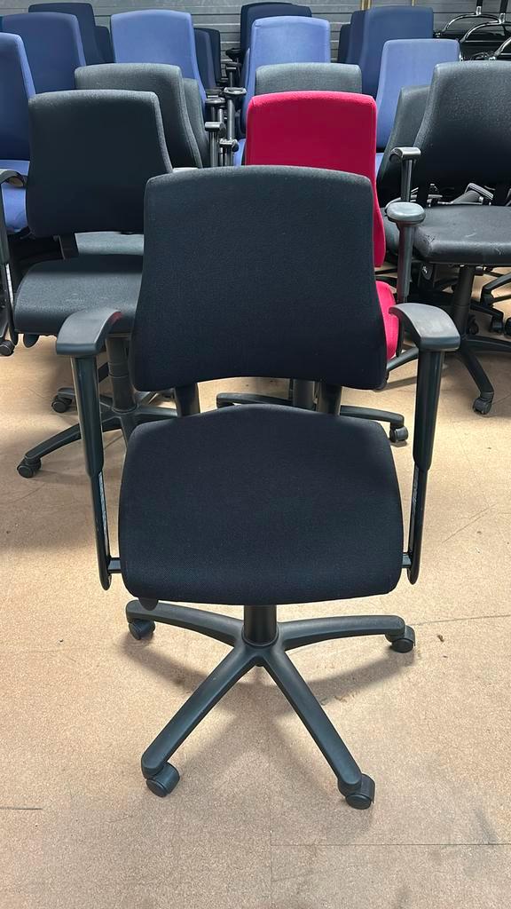 Refurbished bureaustoel BMA Axia bureaustoel MET GARANTIE, Huis en Inrichting, Bureaustoelen, Zo goed als nieuw, Bureaustoel, Zwart