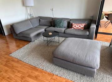 Grijze Hoekbank met Hocker | Merk: Pode (design) beschikbaar voor biedingen