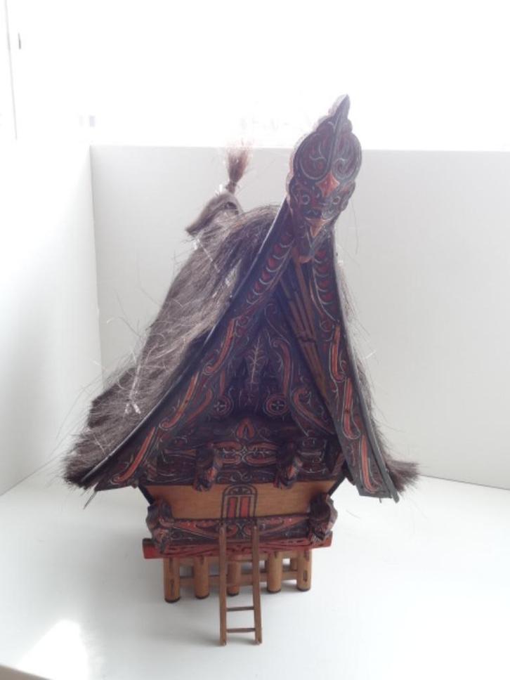 Batakhuis (model) indonesisch, Antiek en Kunst, Curiosa en Brocante, Ophalen