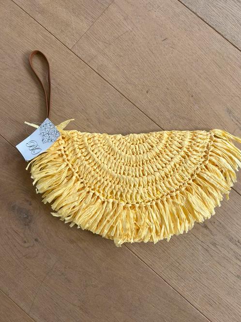 BY OCEANE clutch geel of roze Ibizastyle, Sieraden, Tassen en Uiterlijk, Tassen | Damestassen, Nieuw, Overige typen, Verzenden
