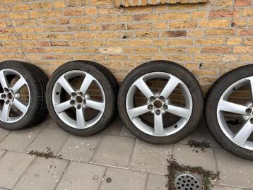 Saab 93 velgen met winterbanden beschikbaar voor biedingen
