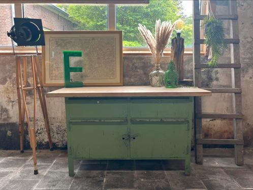 Robuuste Industriële groene werkbank, Antiek en Kunst, Curiosa en Brocante, Ophalen
