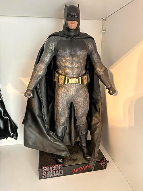 Batman suicide squad hot toys ben affleck dark knight, Verzamelen, Film en Tv, Zo goed als nieuw, Actiefiguur of Pop, Ophalen of Verzenden