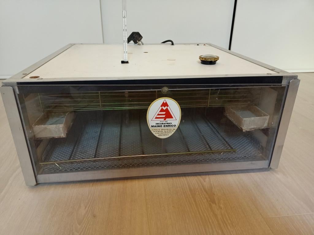 Te koop broedmachine Pipio, Ophalen, Gebruikt, Broedstoof of Broedmachine