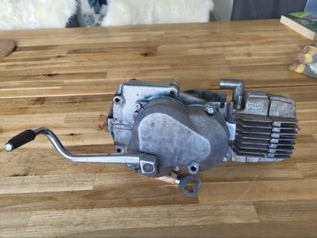 Gereviseerd kickstartblok met 70cc airsal beschikbaar voor biedingen