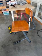 Vintage schoolstoel, Ophalen, Zo goed als nieuw, Eén