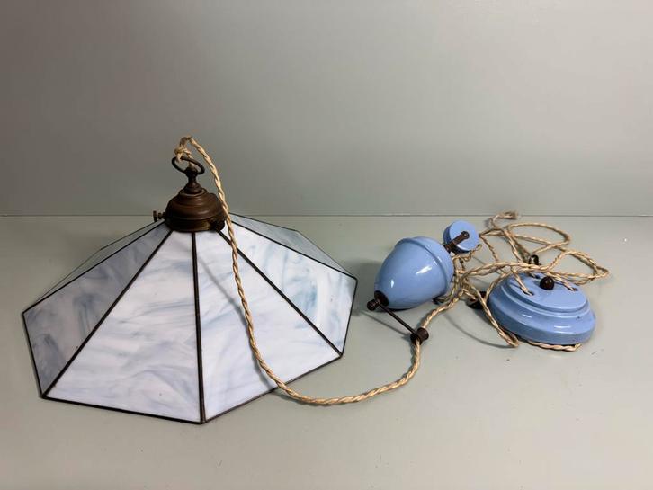 Art Deco Tiffany Hanglamp Blauw Glas, Huis en Inrichting, Lampen | Hanglampen, Gebruikt, Minder dan 50 cm, Glas, Ophalen of Verzenden