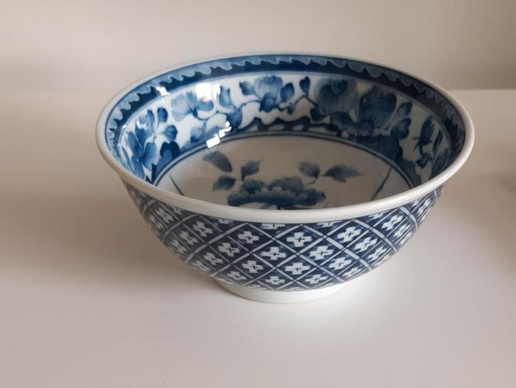 Thais porseleinen spoelkom, Antiek en Kunst, Antiek | Porselein, Verzenden