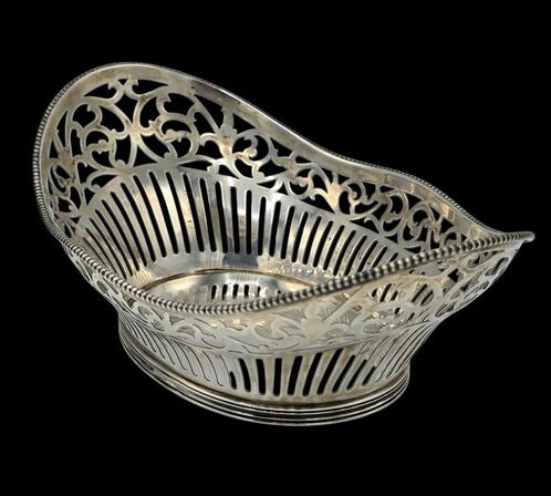 Hollands Ajour Zilveren Mand met parelrand Hollands Zilver, Antiek en Kunst, Antiek | Goud en Zilver, Zilver, Verzenden
