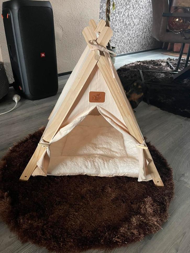 Tipi tent Dogs & Co beige, Dieren en Toebehoren, Hondenmanden, Nieuw, Overige, Ophalen