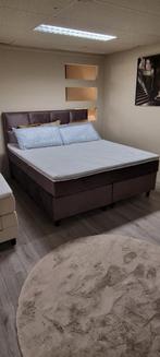Bij aankoop van een luxe boxspring: 2 GRATIS Emma kussens!, Ophalen, Crème, Eenpersoons, Nieuw