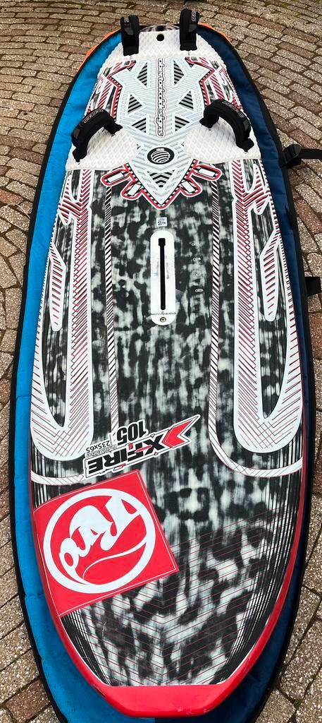 RRD X-Fire 105L, Watersport en Boten, Windsurfen, Gebruikt, Plank, 250 tot 300 cm, Met vin(nen), Met draagtas, 5 tot 7 m², Ophalen