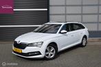 Skoda Superb Combi 1.5 TSI ACT Business Edition Panoramadak, Euro 6, 4 cilinders, 150 pk, Wit