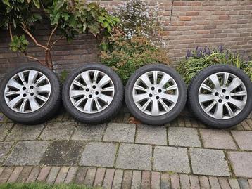 ✅️ 4x100 Originele Renault velgen met winterbanden 16 inch beschikbaar voor biedingen